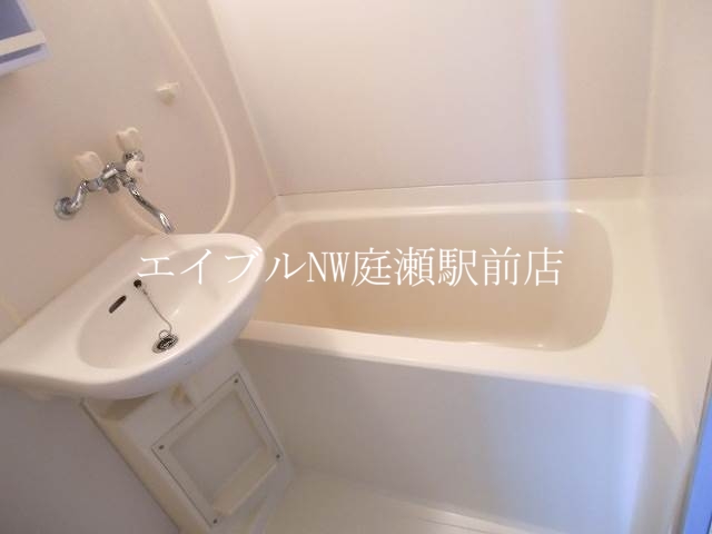 バス・シャワールーム　同タイプのお部屋の写真です