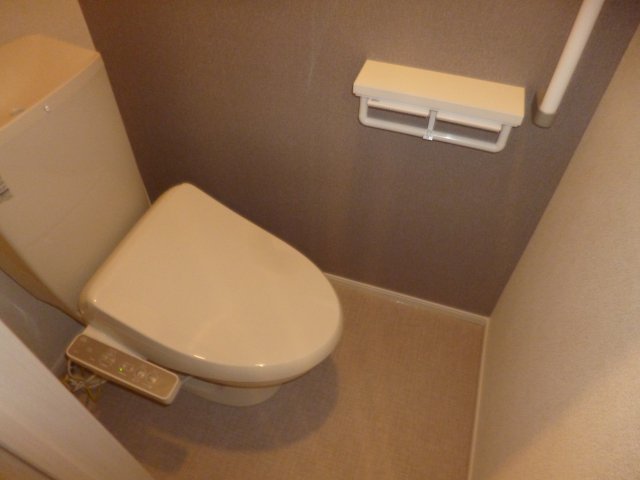 トイレ　シャワー付きトイレ