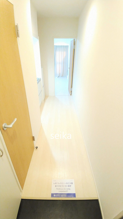 エントランス　※反転タイプ