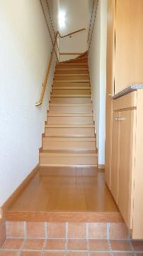 玄関　大きな下駄箱で沢山の靴が収納できる玄関♪（イメージ）