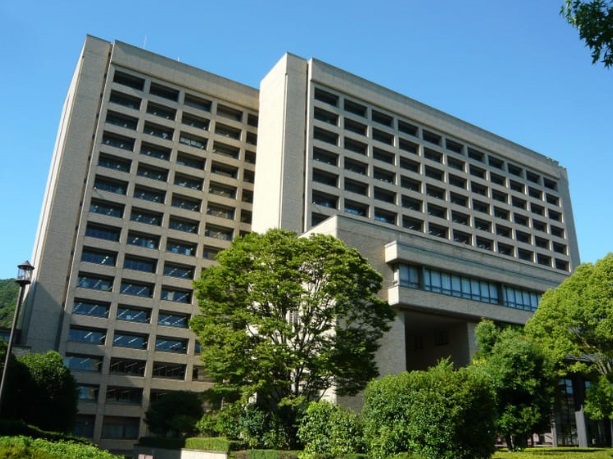 役所　山口県庁（役所）まで480m