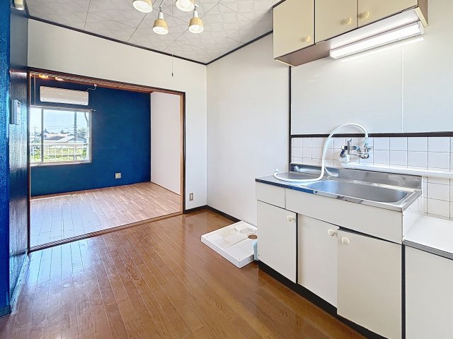 居室・リビング　掲載写真は同型モデルを掲載しており実際のお部屋と仕様等が異な