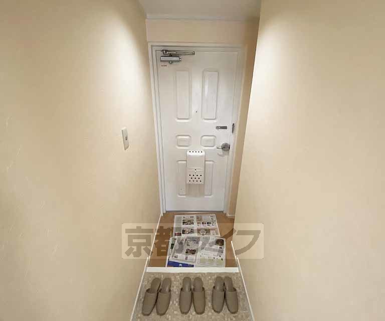 玄関　大きな段差がありません