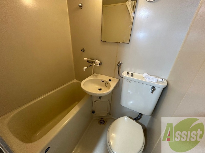 バス・シャワールーム　お風呂になります。一日の疲れを癒してくださいね。