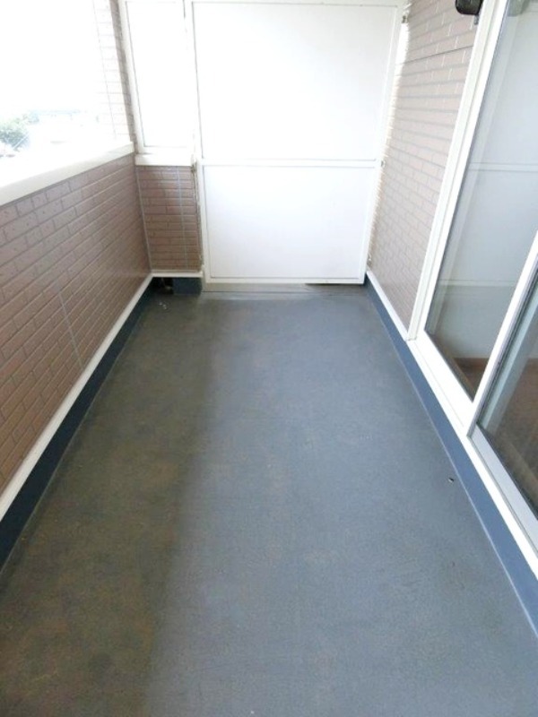 バルコニー　図面と現状に相違がある場合には現状を優先