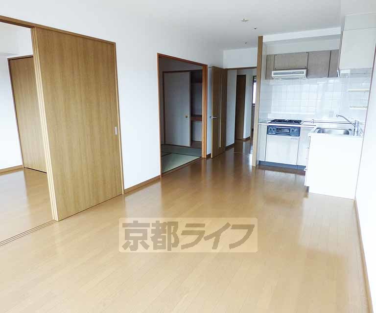 居室・リビング　開放感のあるお部屋です