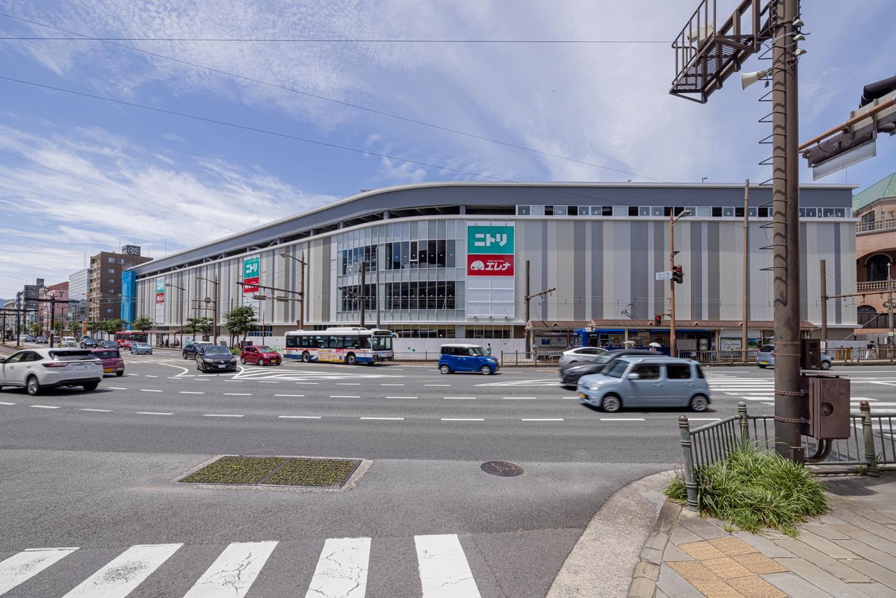 スーパー　エレナプラっとモール長崎店（スーパー）まで492m