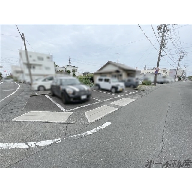 駐車場　駐車場
