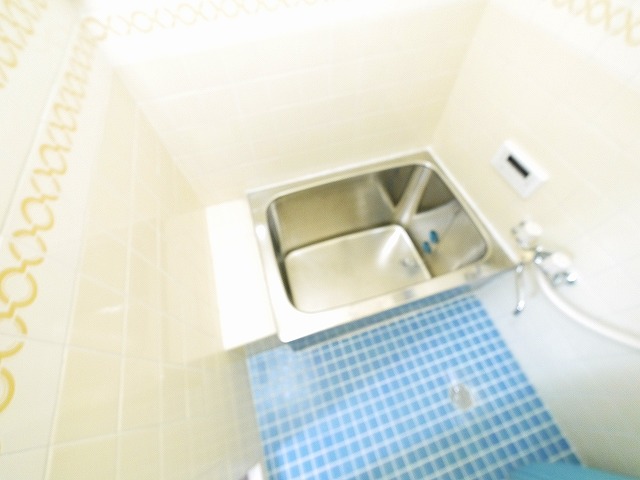 バス・シャワールーム　きれいなお風呂です