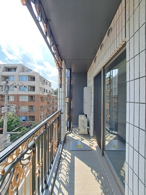 バルコニー　南向きバルコニー