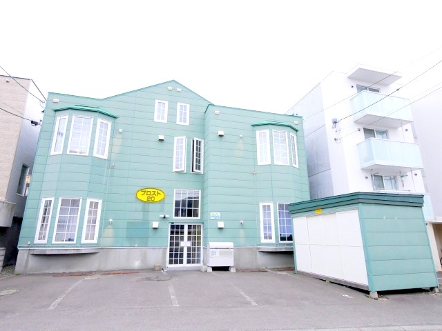 建物外観　☆緑基調のかわいらし外観