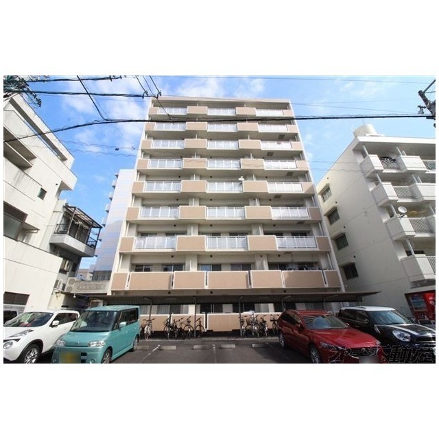 エントランス　建物外観