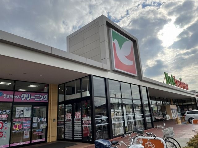 コンビニ　ヨークベニマル土浦生田町店（コンビニ）まで450m