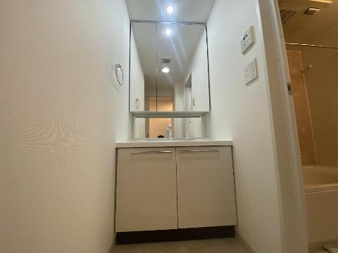 洗面設備　洗髪洗面化粧台