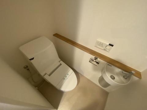 トイレ　シャワー付トイレ