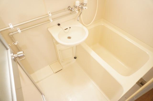 バス・シャワールーム　浴室