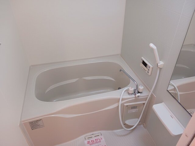 バス・シャワールーム　ゆったり過ごせるお風呂です