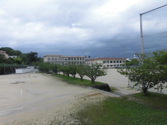 中学校　赤江中学校（中学校）まで700m