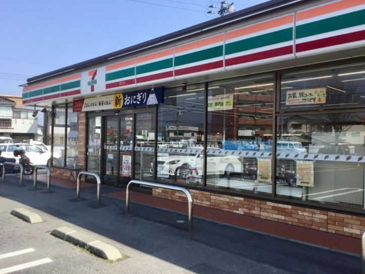 コンビニ　セブンイレブン 倉敷黒崎店（コンビニ）まで380m