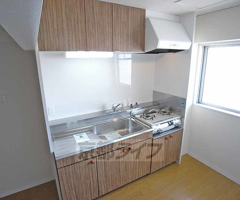 キッチン　明るいキッチンです。