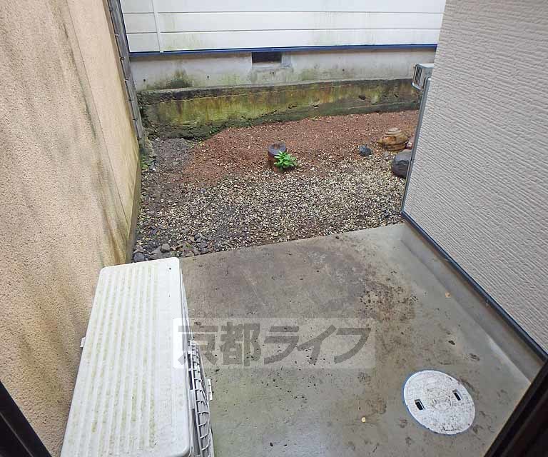 バルコニー　広々した専用のテラスバルコニーです。