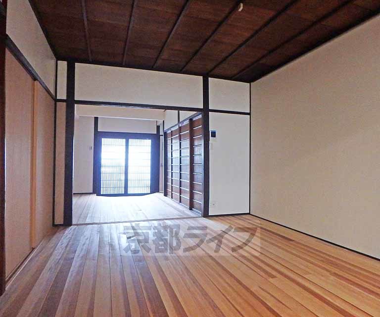 居室・リビング　フルリノベーションしてとても綺麗になりました。