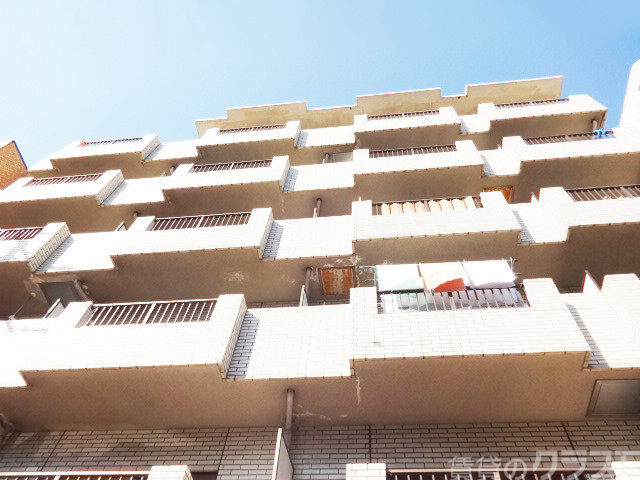 建物外観　阪急京都線より徒歩１５分です☆住環境の良いマンション♪