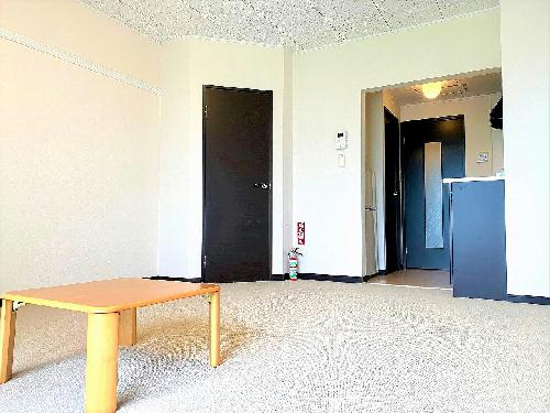 その他部屋・スペース　カーペットのお部屋です