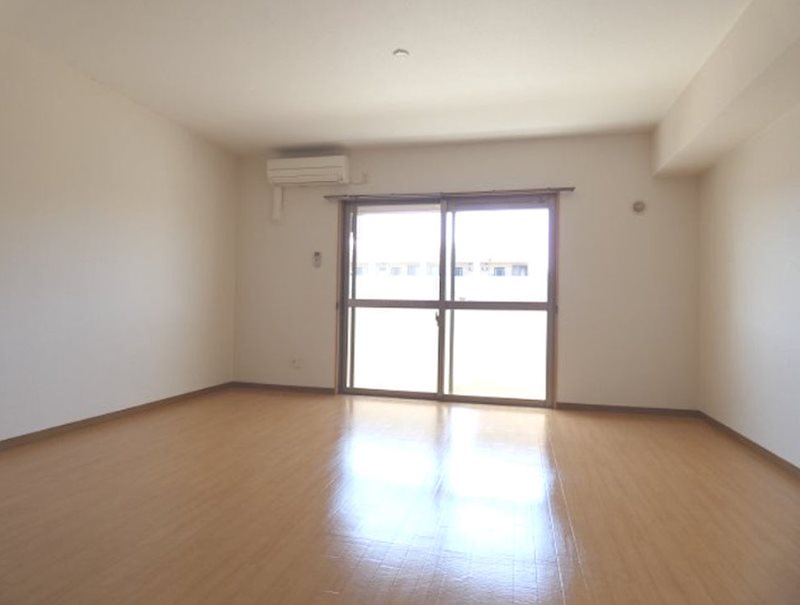 居室・リビング　※現況優先