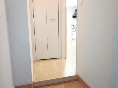 イリーデ　玄関　玄関