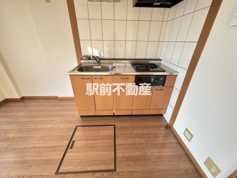 キッチン　床下収納あります☆