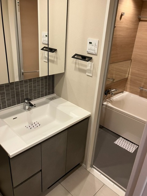 バス・シャワールーム