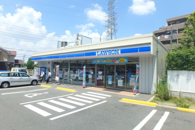 コンビニ　ローソン（コンビニ）まで520m