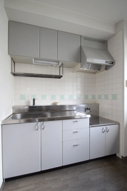 キッチン　写真は別号室のものです