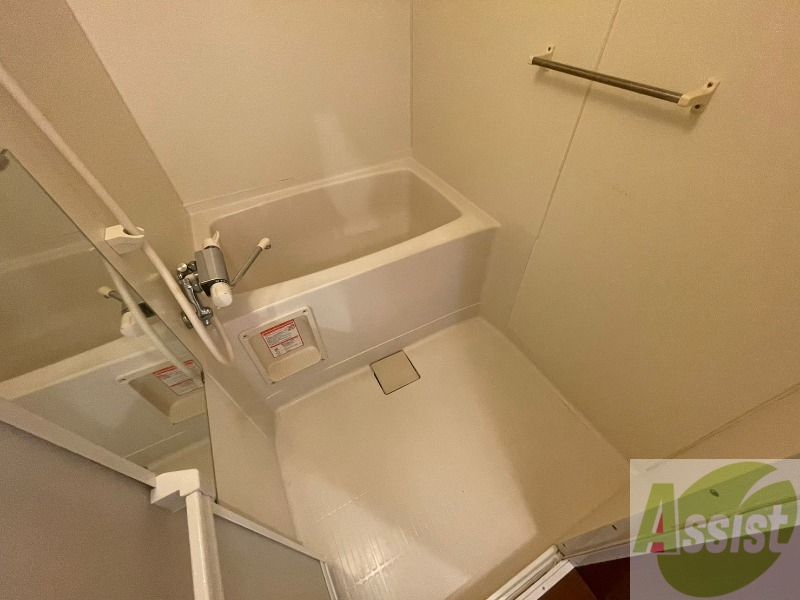 バス・シャワールーム　お風呂です。ゆっくりお風呂につかるのも体に良いですね～