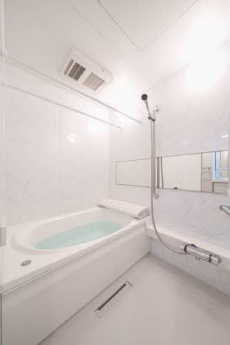 バス・シャワールーム　バス