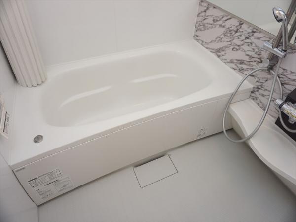 バス・シャワールーム　浴室