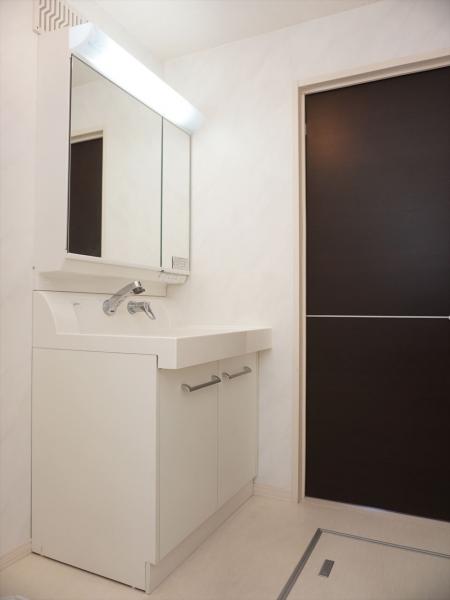 洗面設備　洗面所