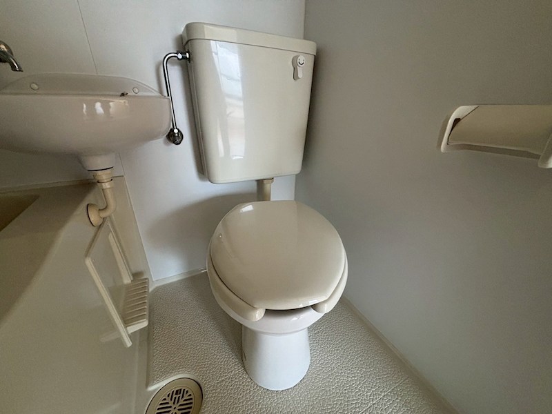 クリフサイド西岡本のトイレ写真