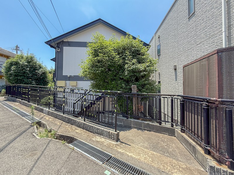 中山手ガーデンパレスA棟の外観写真