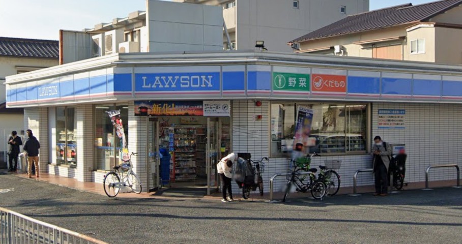 コンビニ　ローソン 池田くれは店（コンビニ）まで222m
