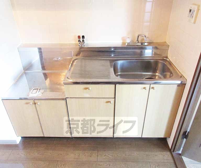 キッチン　明るめのキッチンです。