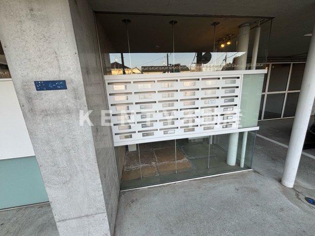 収納　ちょっとした収納スペースも充実しています