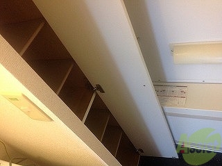 玄関　玄関にはシューズボックスが付いています！！