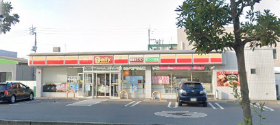 コンビニ　デイリーヤマザキ 高松伏石町南店（コンビニ）まで423m