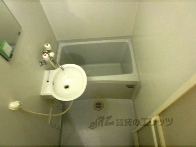 バス・シャワールーム　バス