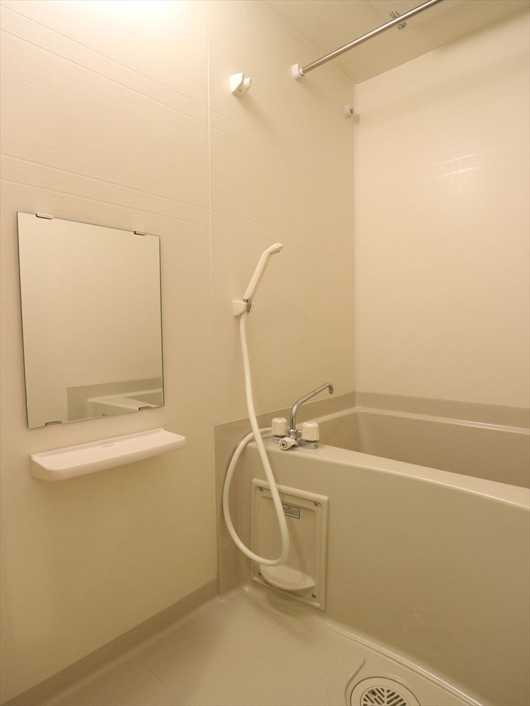 バス・シャワールーム　当社管理物件。ネット無料、ペット可、驚き初期費用が自慢です。