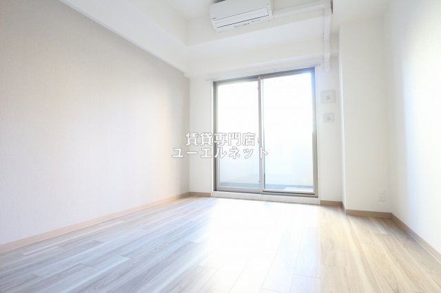 居室・リビング　ゆったりとくつろげる、落ち着きのある居室空間です