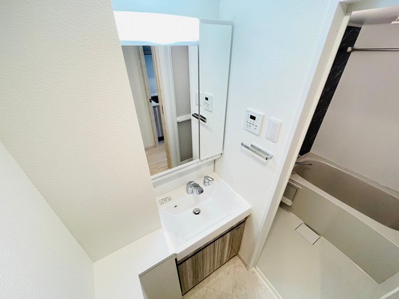 洗面設備　※別部屋の写真です