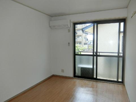 居室・リビング　洋室